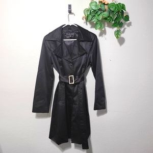 Blanc Noir shiny black Size L trench coat with belt NWOT